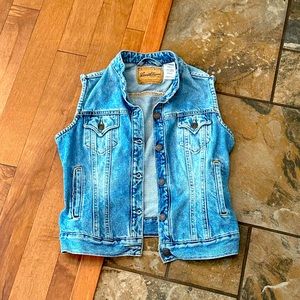 Women’s Levi Strauss Denim Vest Jacket Light Stone Wash - Misses Size 8/10